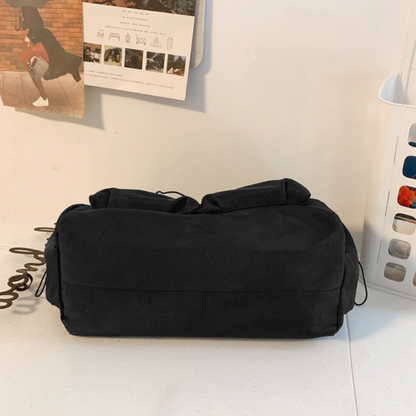 Minimalist Nylon Messenger Bag